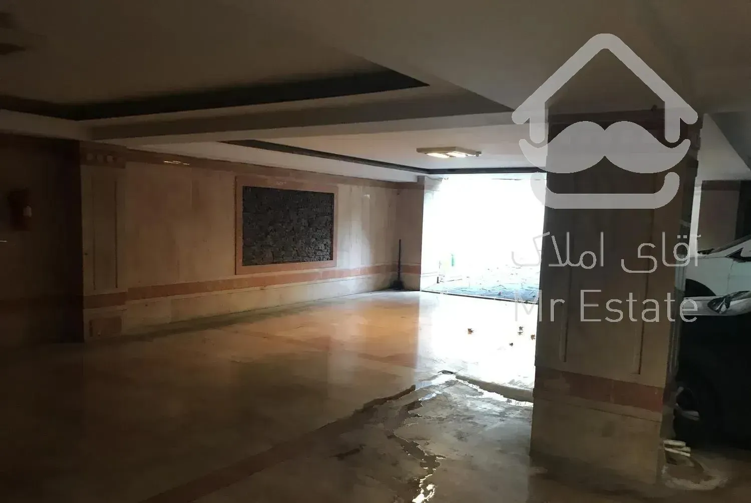 93متر غرق در نور / دسترسی مناسب باغ فردوس