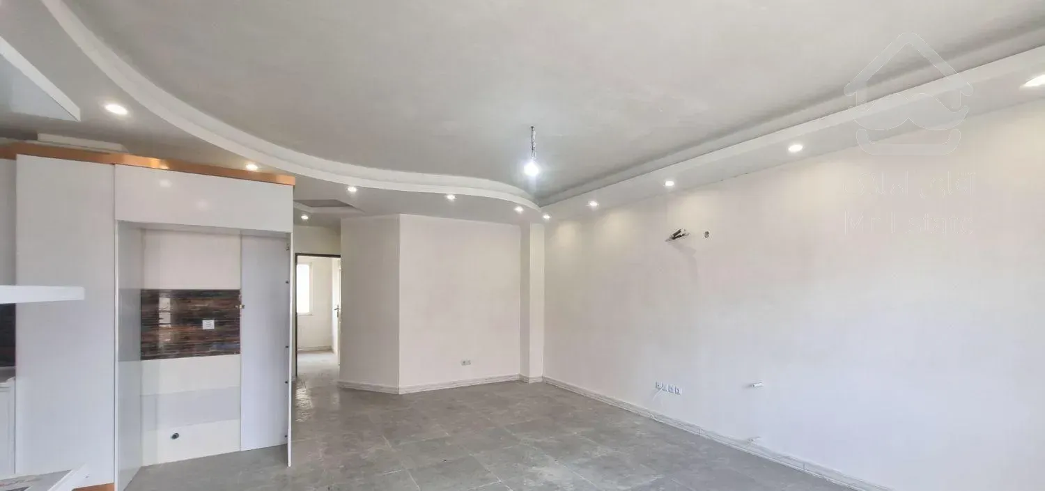 * سناتـور *آپارتمان81مترباآسانسوروپارکینگ اختصاصی