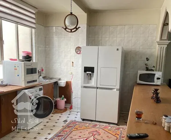 آپارتمان صادقیه