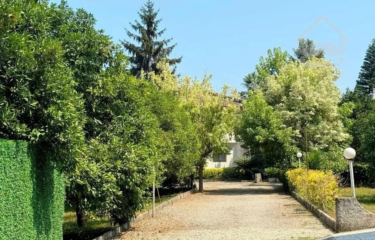 700 متر باغ ویلا شهرکی با مدارک در منطقه چلک