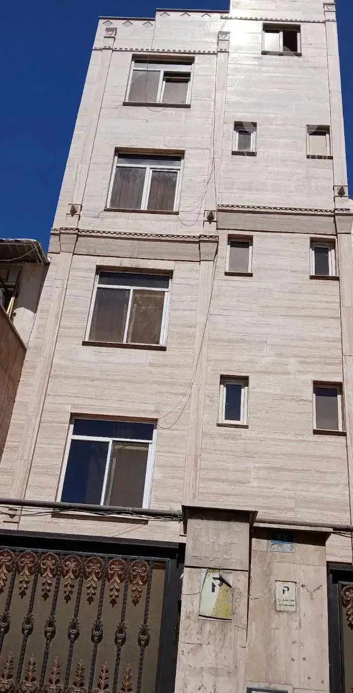 ۷۰ متر خ کرمان شرقی