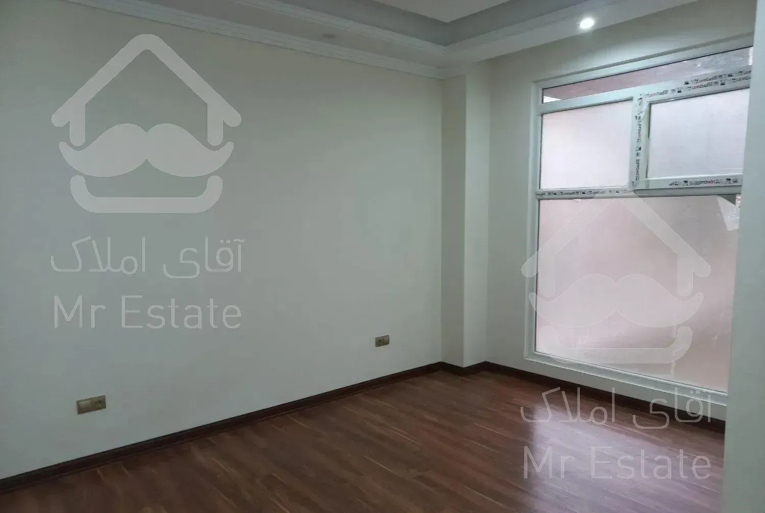 فروش واحد ۲۱۰متری ۳خواب در جماران