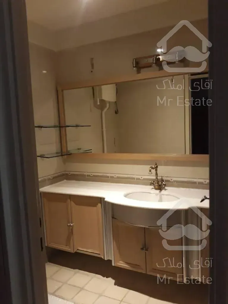 رهن واجاره 200متر نیاوران یاسر