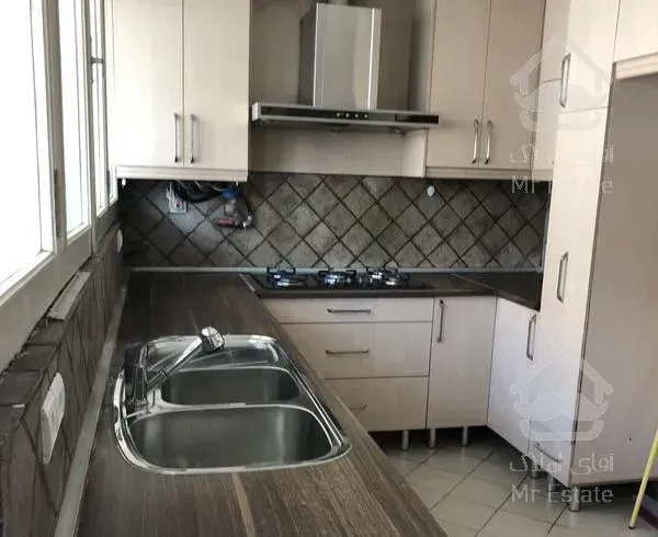 آپارتمان ۱۳۴ متری ، ولیعصر پسیان ظریف نیا