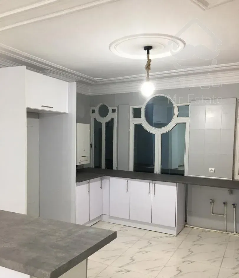 فروش آپارتمان ۹۷ متری ۲ خوابه طبقه ۳ در قنات‌کوثر