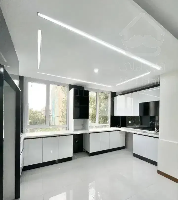 فروش آپارتمان۵۱متری بسیارزیبادرتاپ لوکیشن منطقه