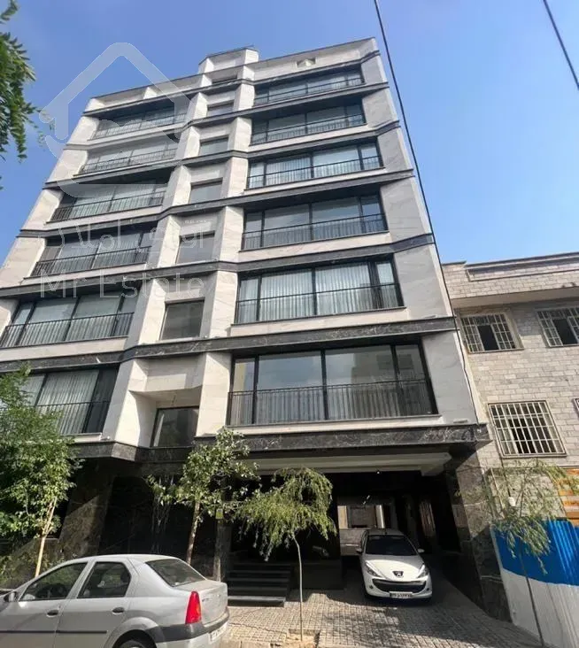 فروش آپارتمان ۱۳۴ متری ۳ خوابه در شهرک غرب