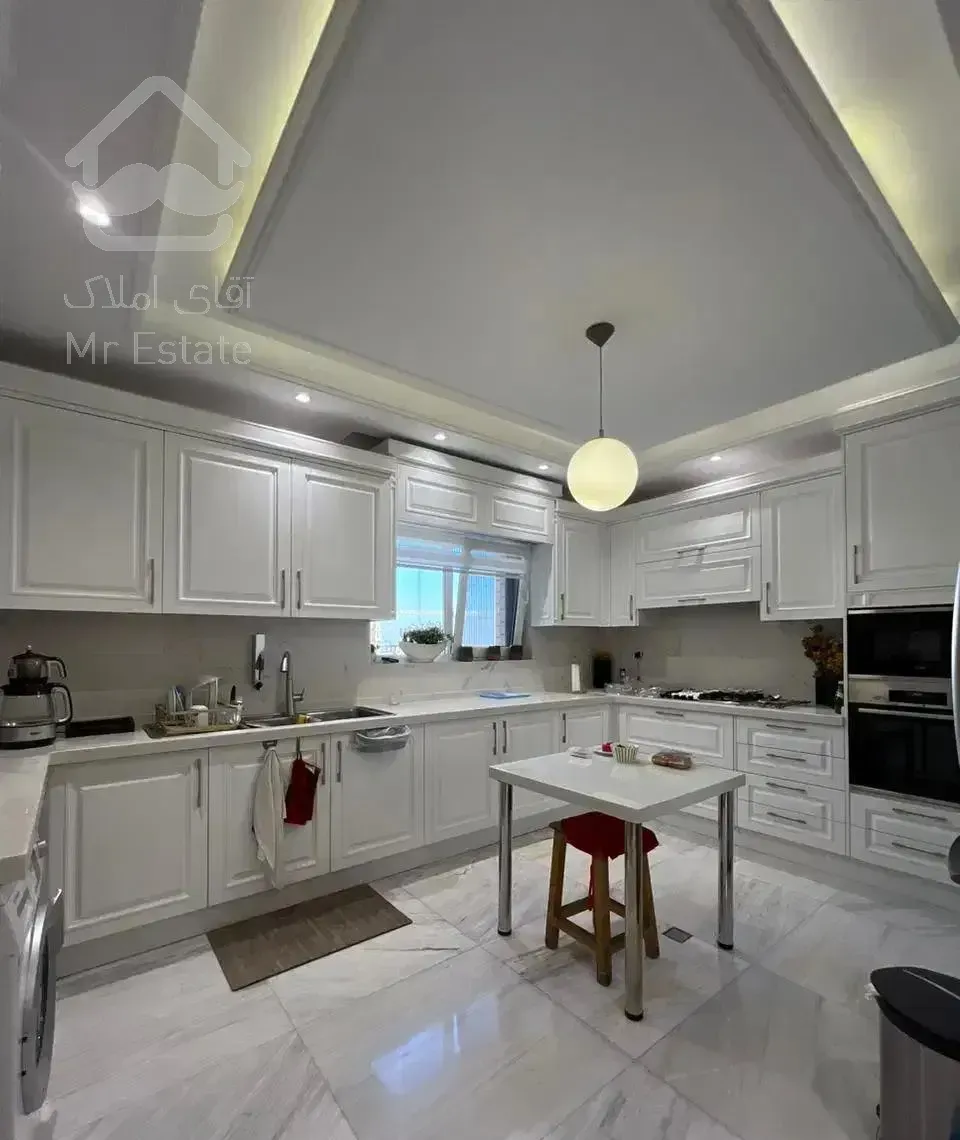 ولنجک  برج/ 170 متر طبقات بالا / فروش بدلیل مهاجرت