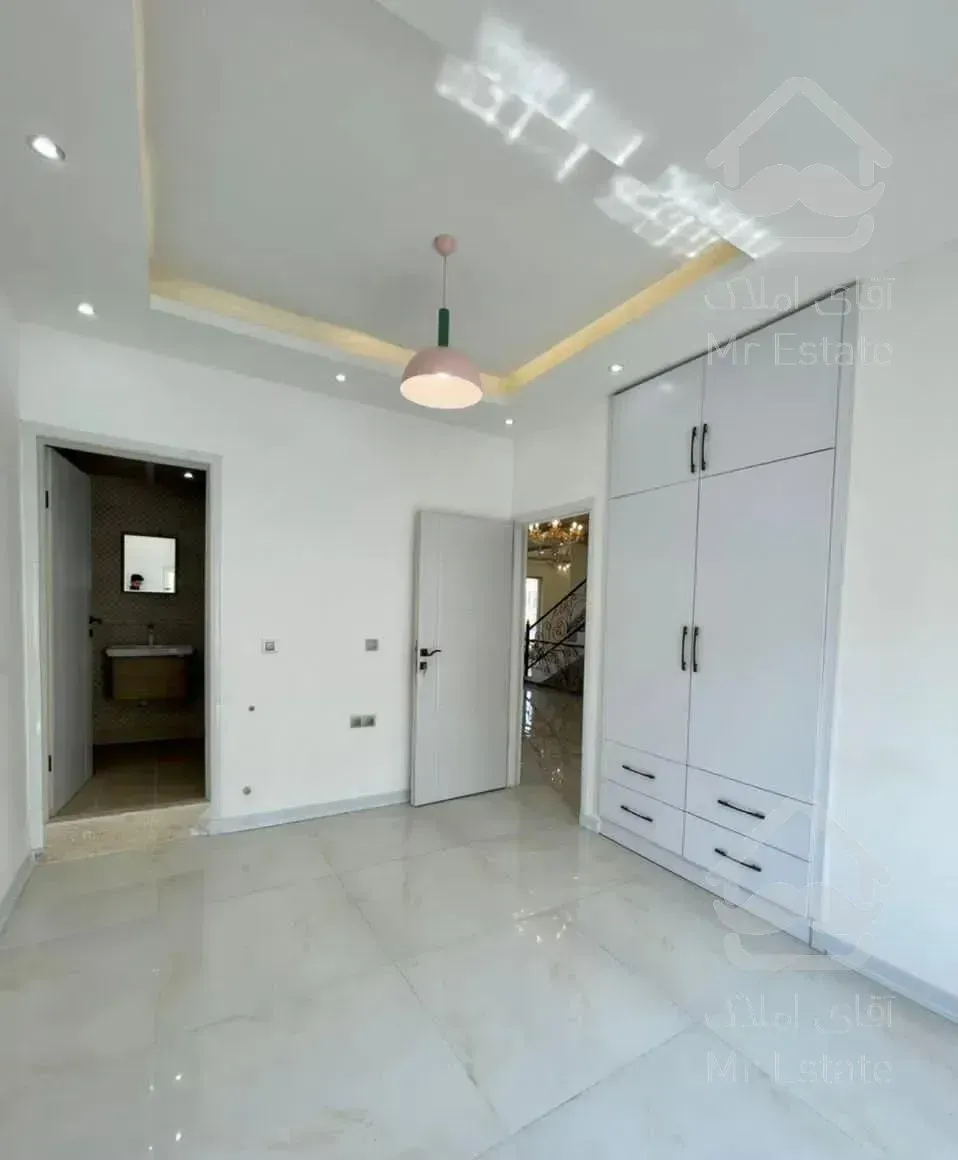 کاخ ویلا۷۰۰متری شهرک برند هکتاری