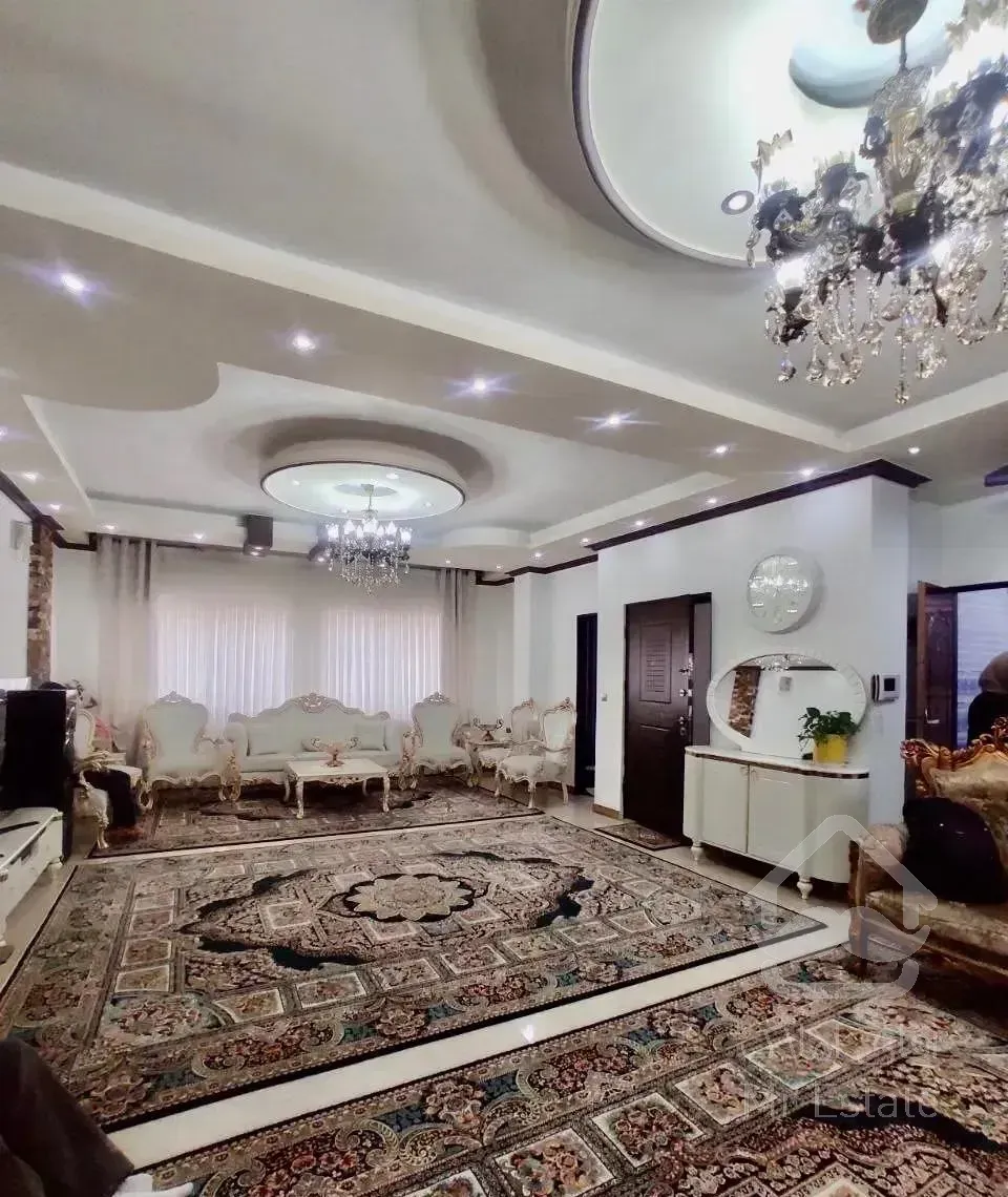 فروش تک واحدی ۱۱۲ متری با مطبخ و پارکینگ سندی