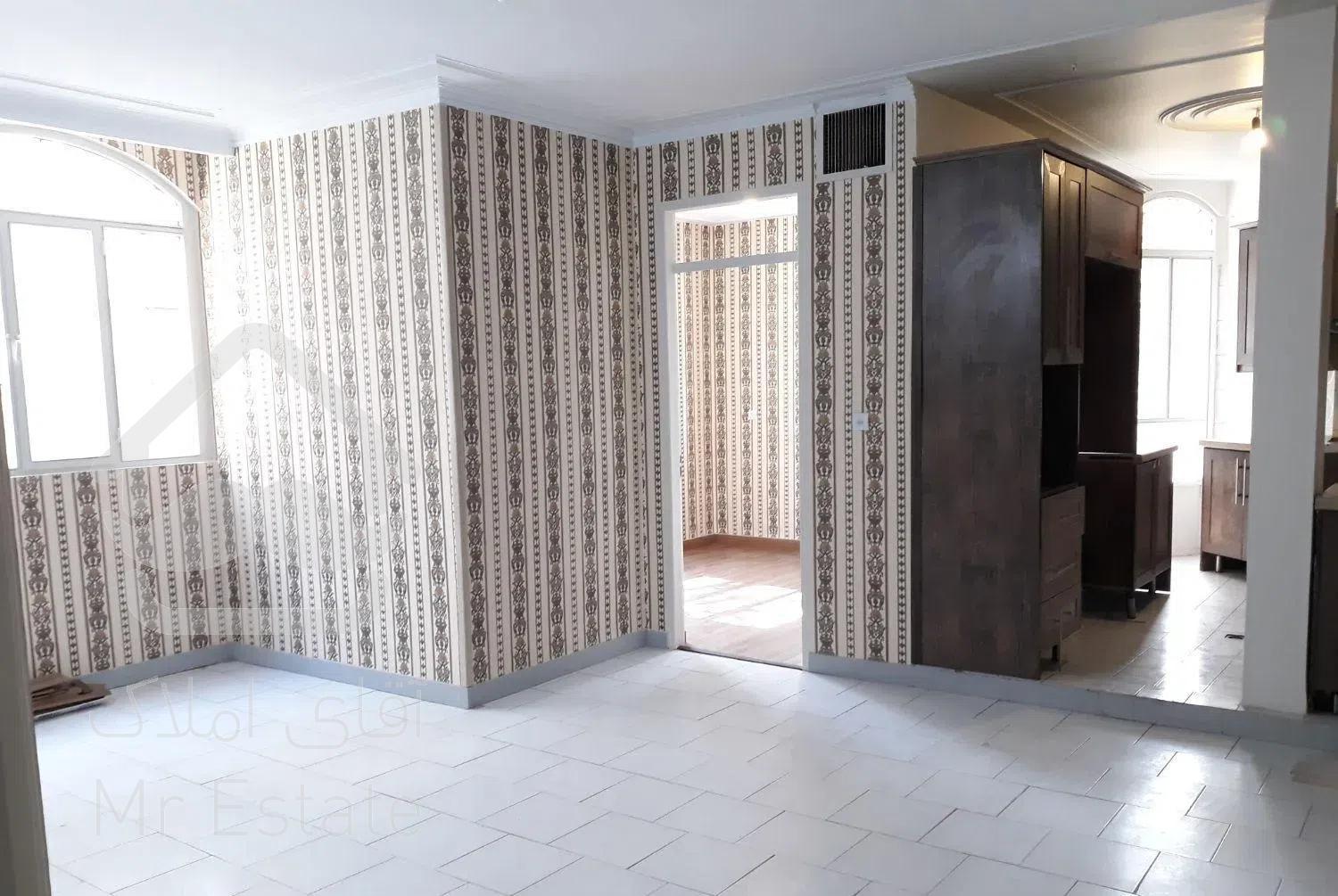 ۶۰ متر طبقه دوم تکواحدی چسبیده به مترو خوش نقشه