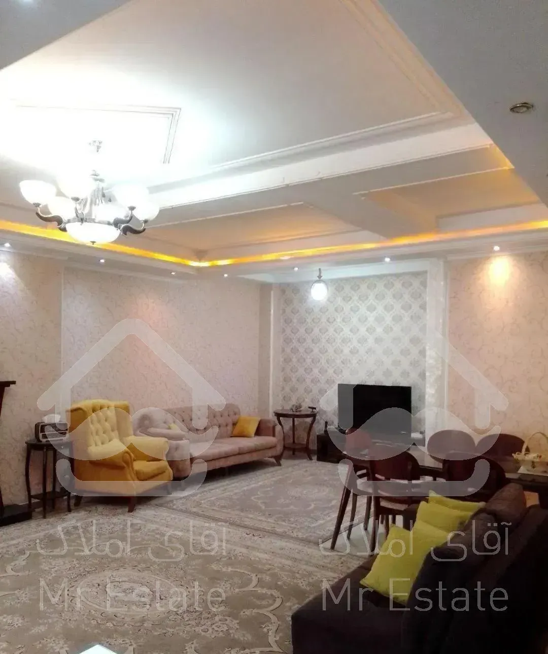 ۸۱ متر‌ ۲ خواب بین ۱۳۱ و ۱۳۳ خو‌ش نقشه با تراس