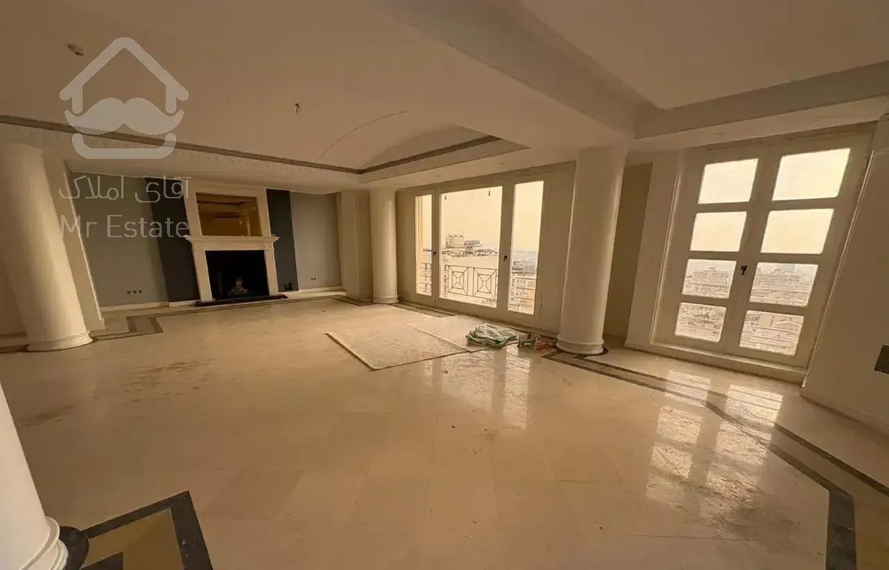 ۳۳۰ متر ۲۰ متر تراس با ویو بدون مشرف آجودانیه