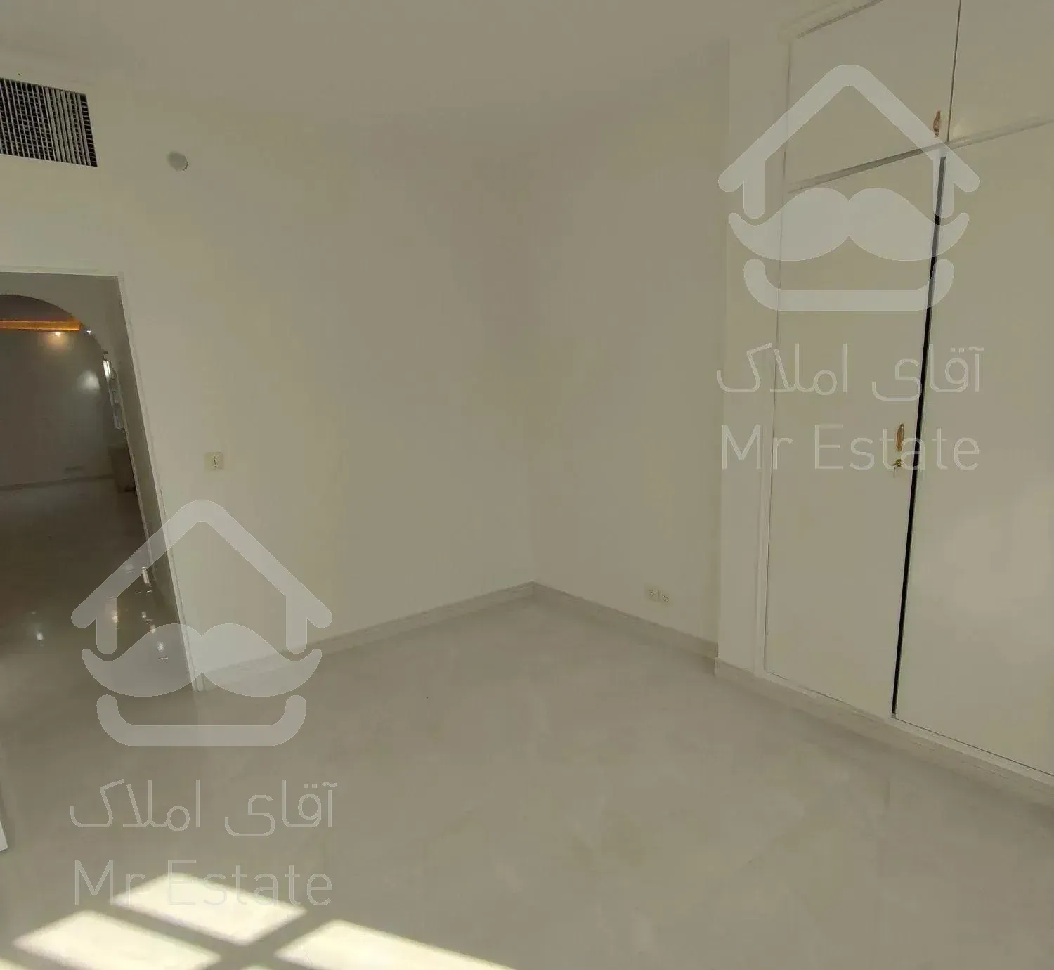 ۱۲۱ متر دبستان نورگیر و آرام