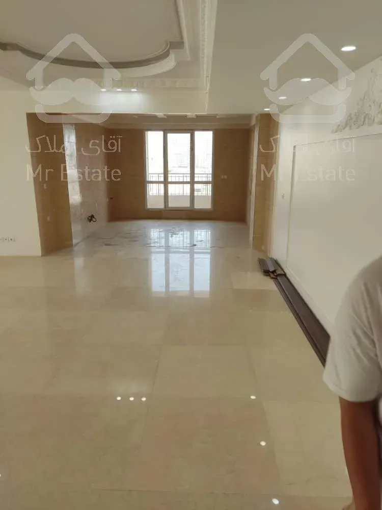 آپارتمان ۲۰۰متر سه خوابه کلید نخورده سند تک برگ شهرک گلستان