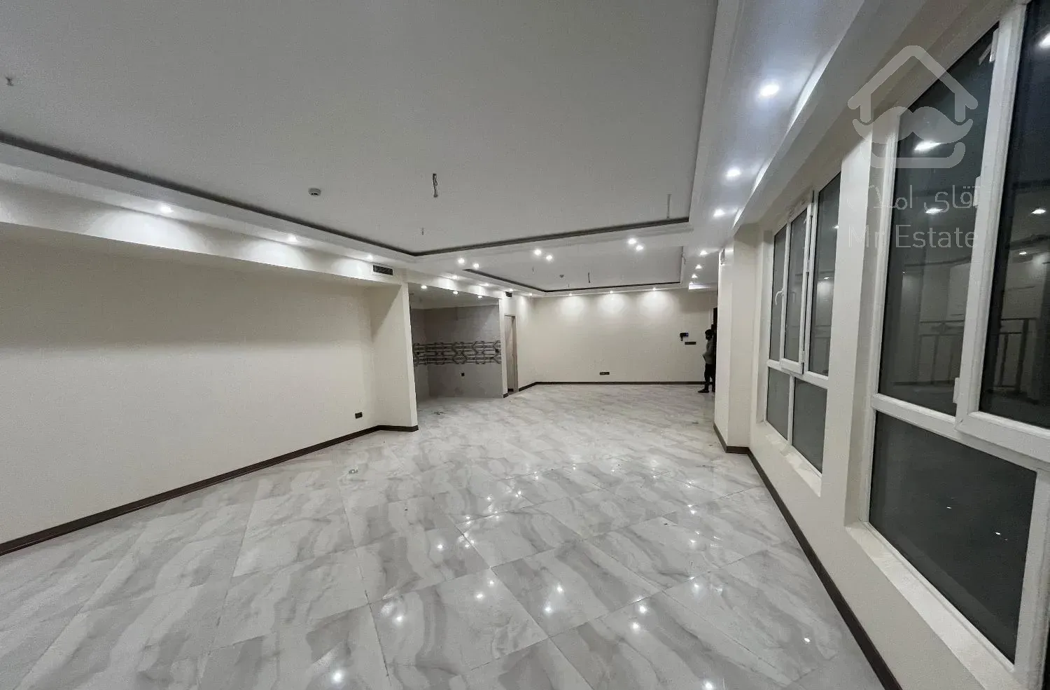 ۹۵متر۲خواب تکواحد فول امکانات نوساز چهارراه شاپور