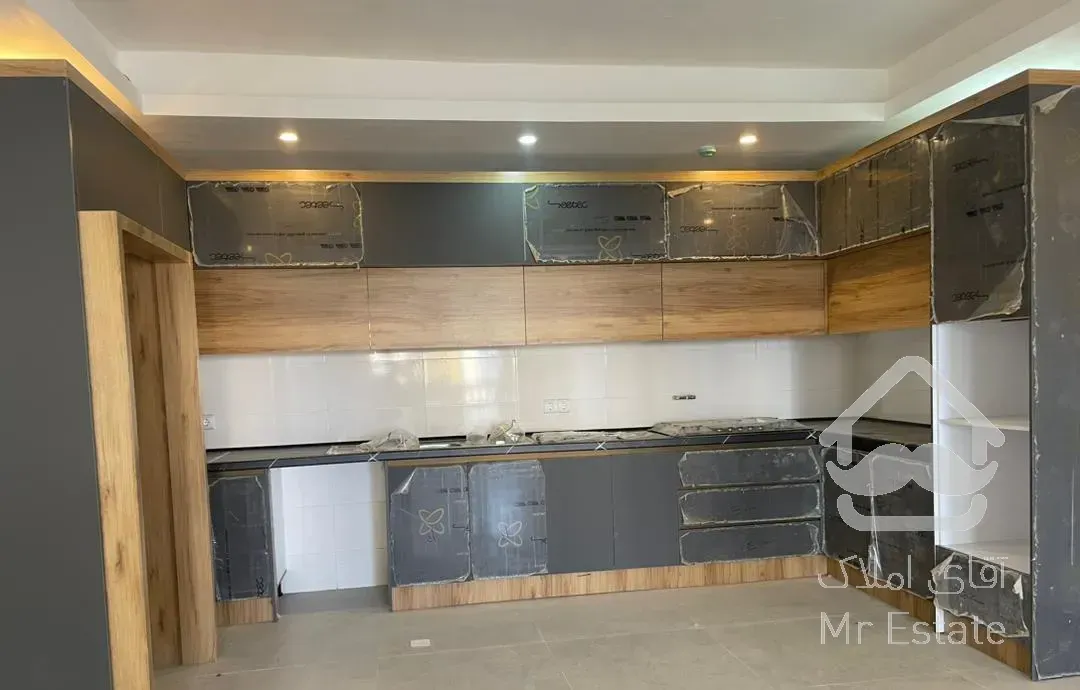 شریعتی ۱۳۰ متر طبقه آخر ویو دریا ابدی دو قدم دریا