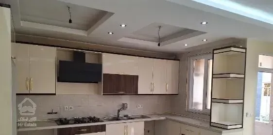 ۵۷ متر /  روبه آفتاب  طبقه دوم   شهرک آزادی