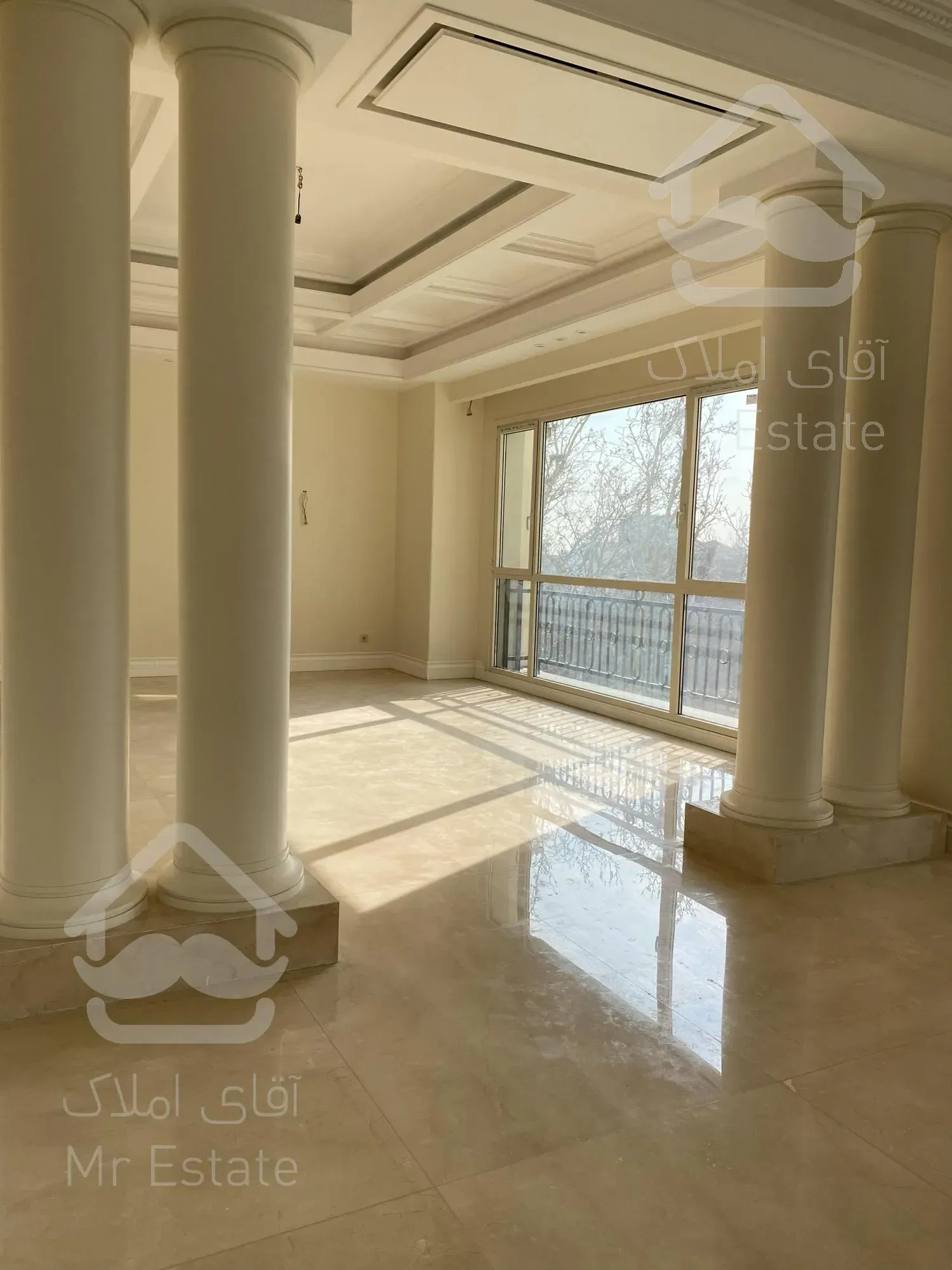 فرشته فروش ۶۰۰ متر تکواحدی با ۹۵ متر تراس