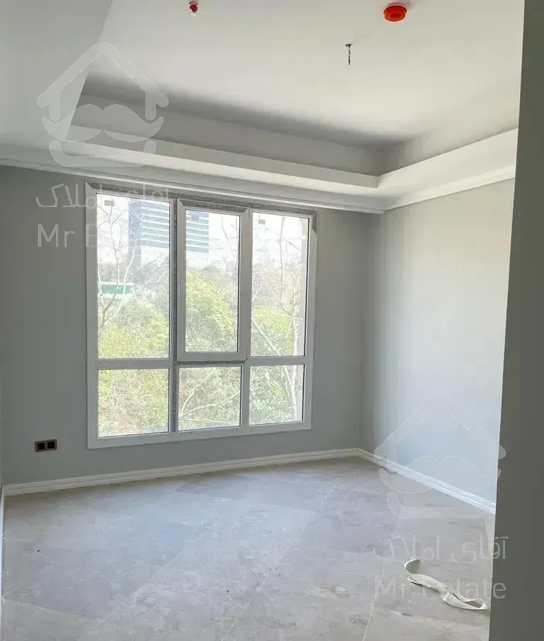 اپارتمان ۲۹۰ متری در  برج منطقه