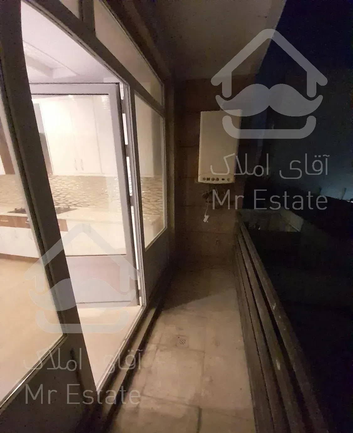 100متر دو خوابه فول امکانات