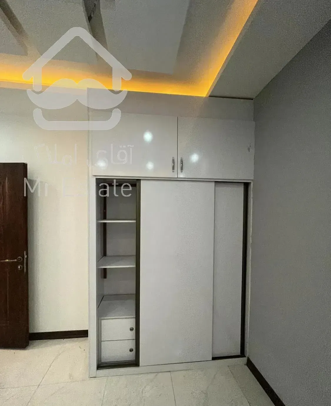 ویلا نوساز استخر نما سنگی سند شش دانگ ۱۸۰ متری