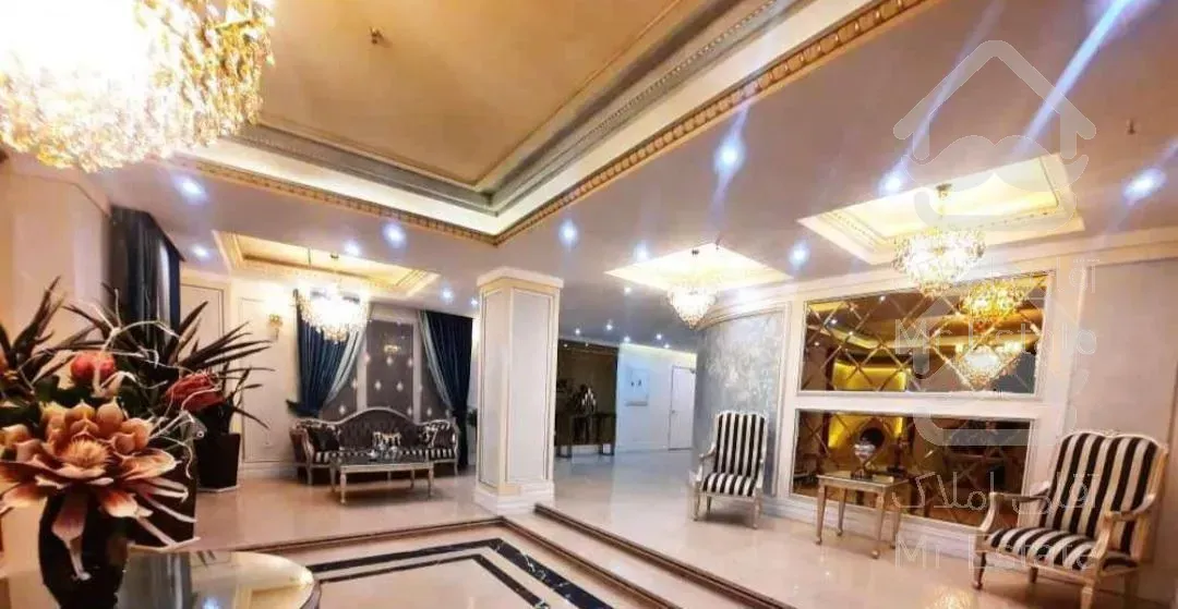 آپارتمان ۱۸۰ متری، بدون مشرف با دو پارکینگ