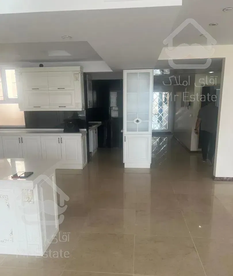 ۲۵۰ متر ۳ خواب کلید نخورده دریاچه چیتگر