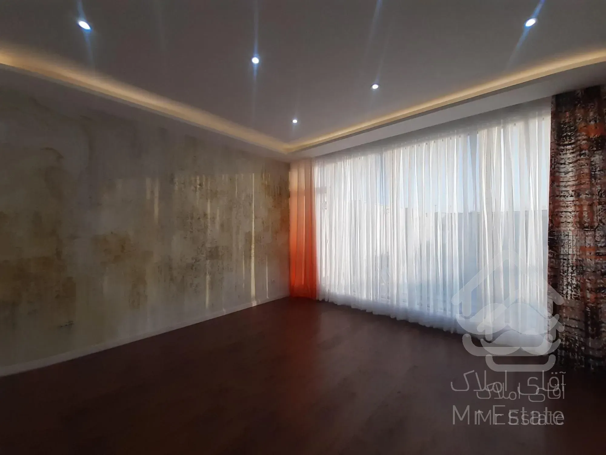 ویلا 570 متری لوکس در کردان