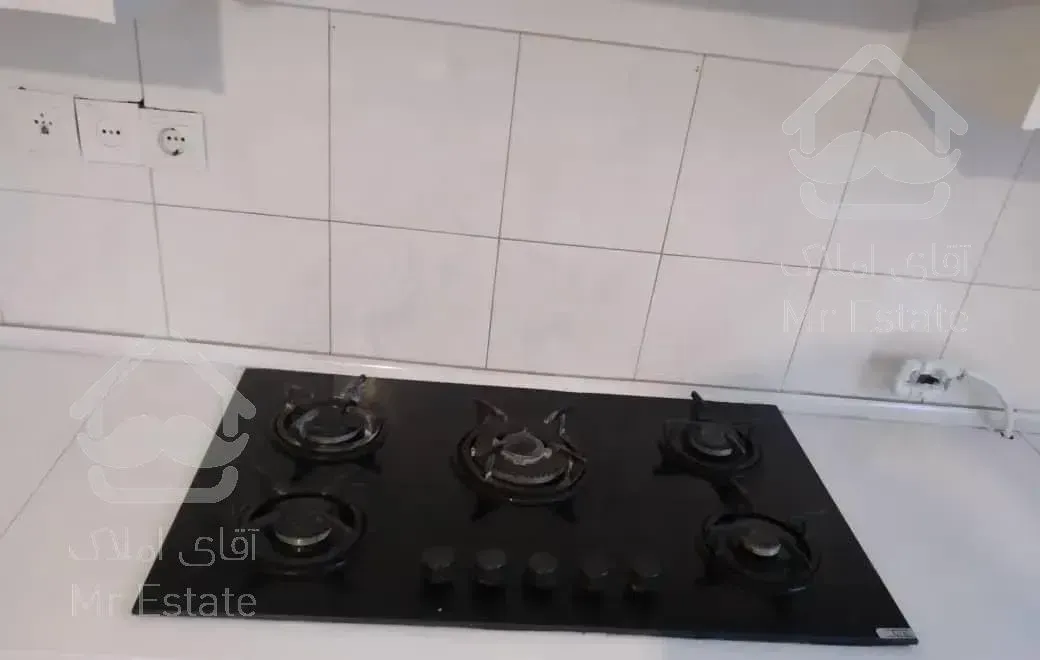 ۸۰ متر دو خواب شمال دریاچه چیتگر