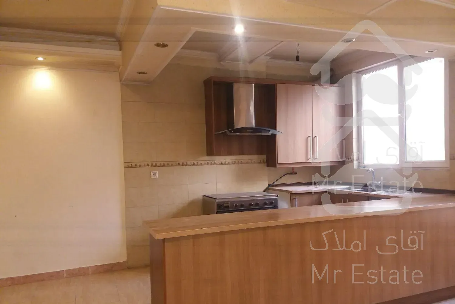 ۵۵ متر+ ۱۲ متر حیاط / ۱خواب /مجرد و خانواده