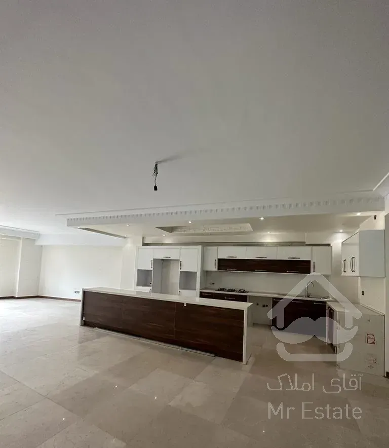 ۱۸۰متر،۲پارکینگ،فوری،جماران