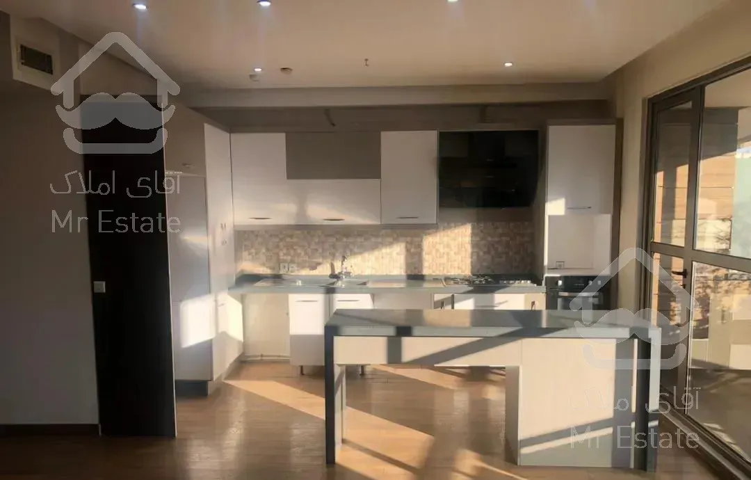 آپارتمان ۱۵۵متری ۳ خ اندرزگو رهن و اجاره ۶ ساله