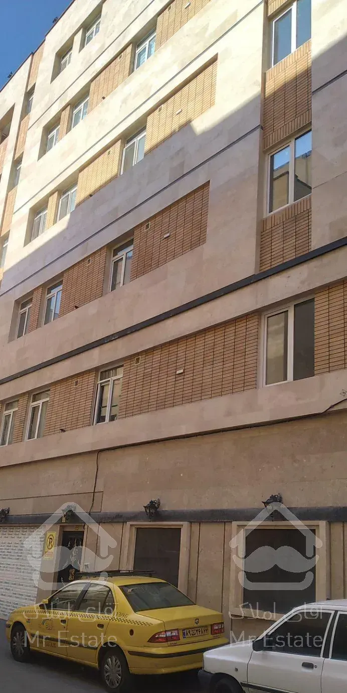 آپارتمان ۲ خوابه ۳ سال ساخت