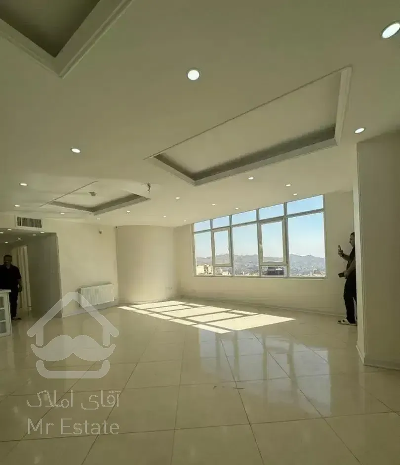 130متر2خواب/رو به آفتاب /ویو کل شهر