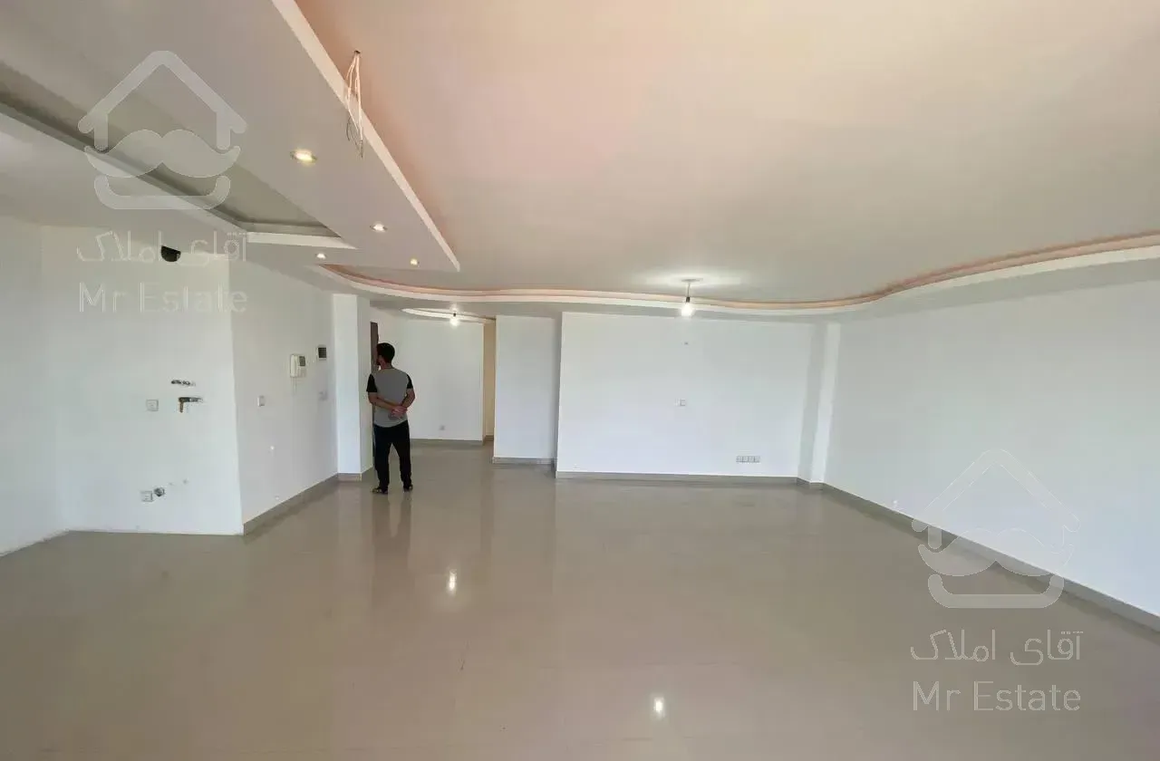 آپارتمان پلاک اول ساحل ۱۲۵ متری شهرکی شهری