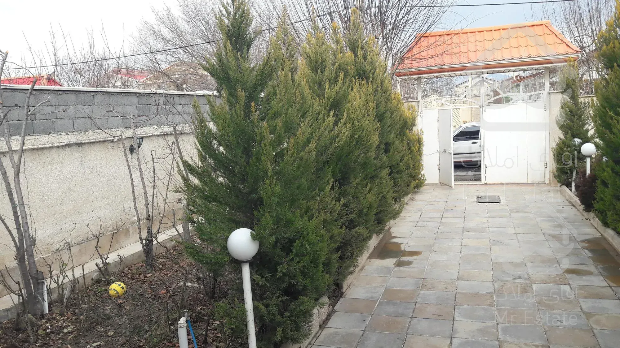 ویلاباغ۳۰۰متری فول امکانات کردان سهیلیه