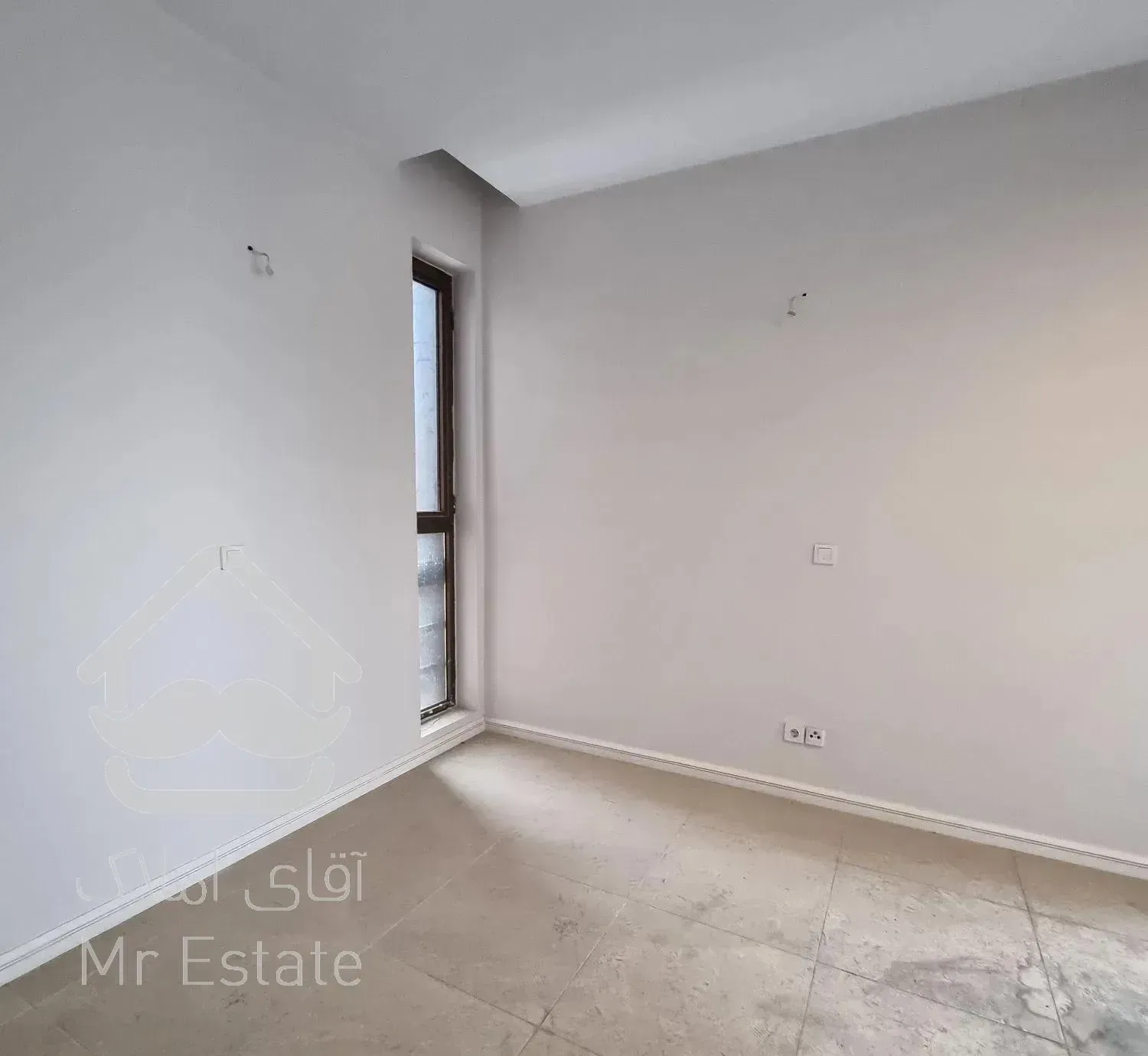 ۱۶۶ متر کلید نخورده ازگل**کاخ اشرافی عیانی**