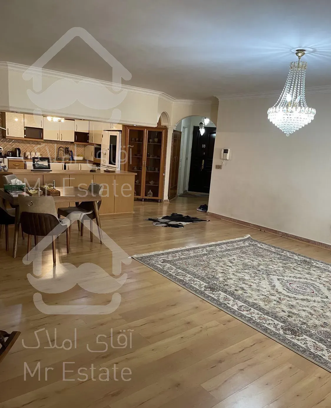 آپارتمان ۱۳۵ متر دو خواب غرق در نور