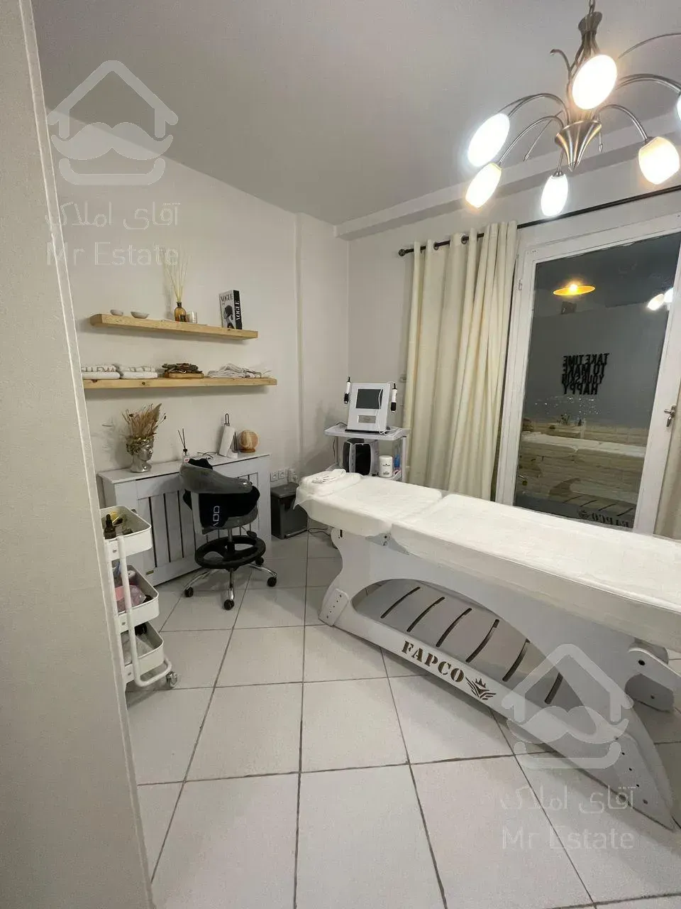 آپارتمان با موقعیت اداری ۱۰۰ متری واقع در سعادت آباد