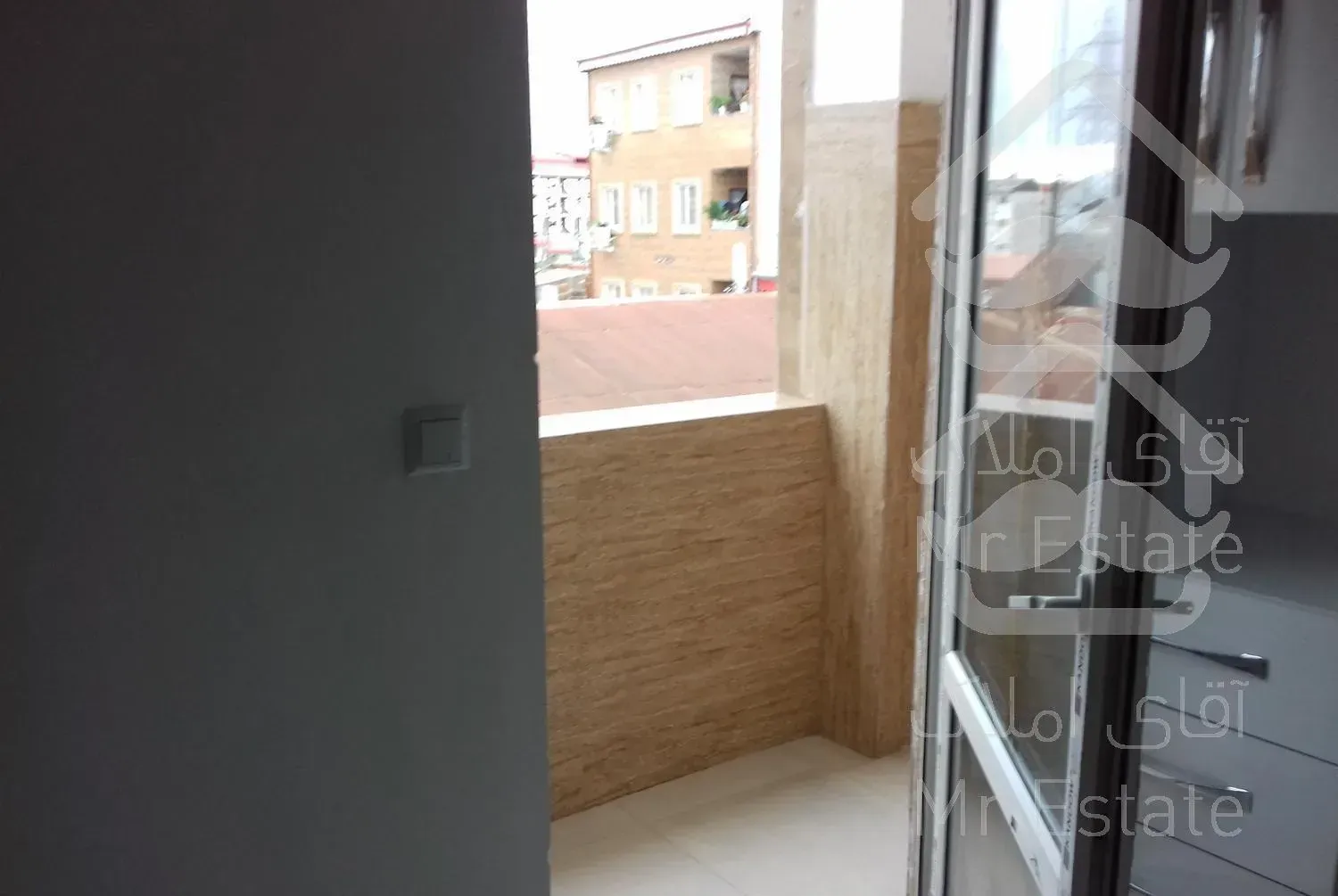 اجاره 100 متری نو ساخت امام حسین