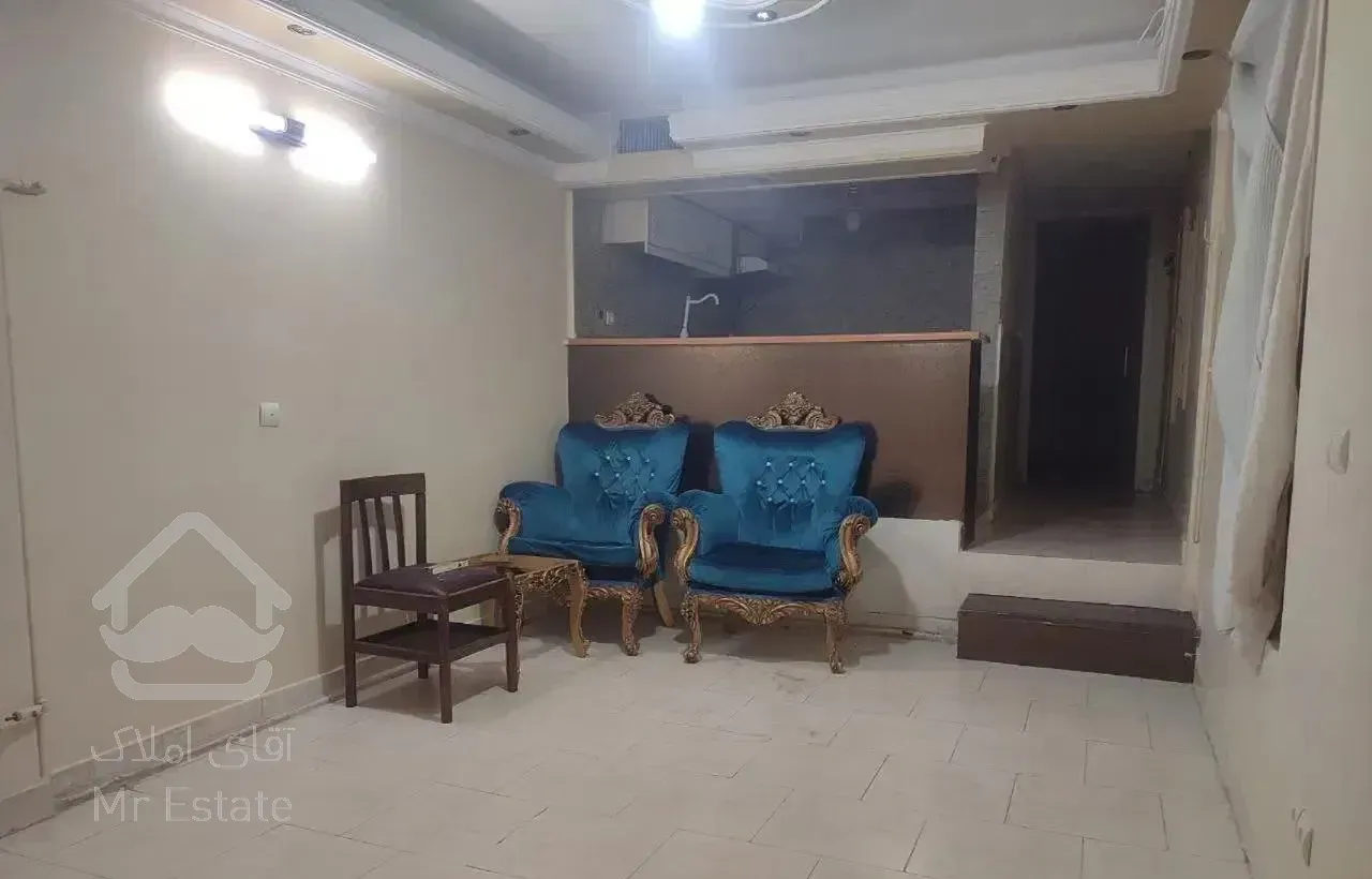 43 متری وحیدیه