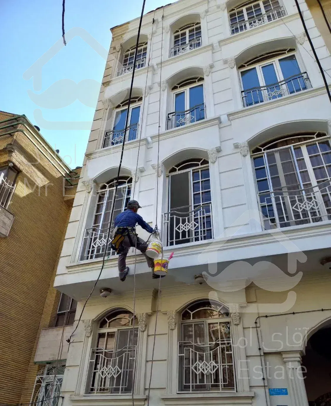 پیچ و رولپلاک سنگ نما با طناب راپل