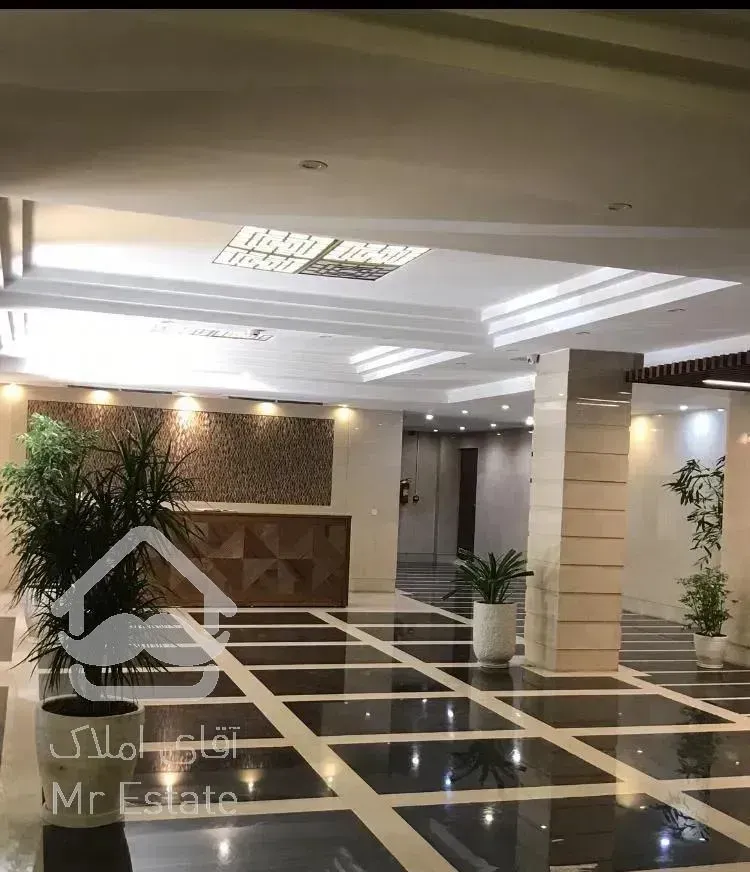 ٢٣٠متر٤خوابه٨ساله فول با٢پارکینگ