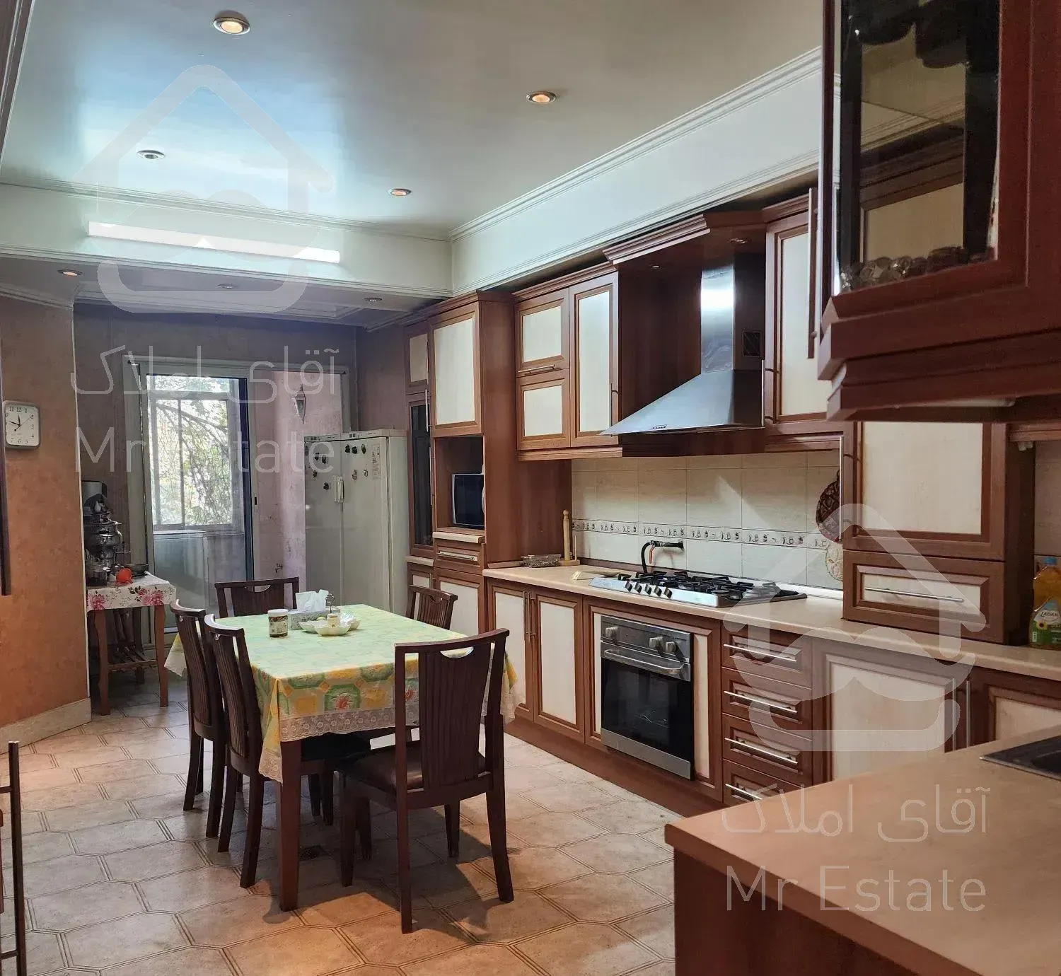 دروس ۲۸۳متر چهار خوابه ۱۴ ساله