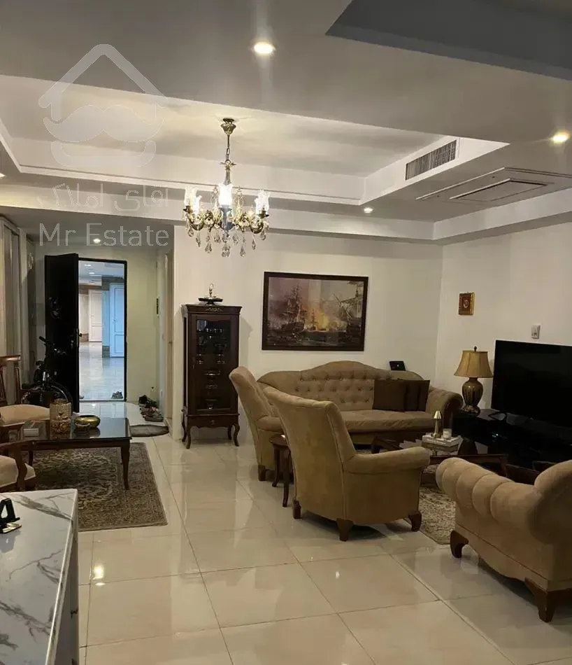 آپارتمان۱۳۰ متر بلوار اردستانی شهرک مروارید شهر