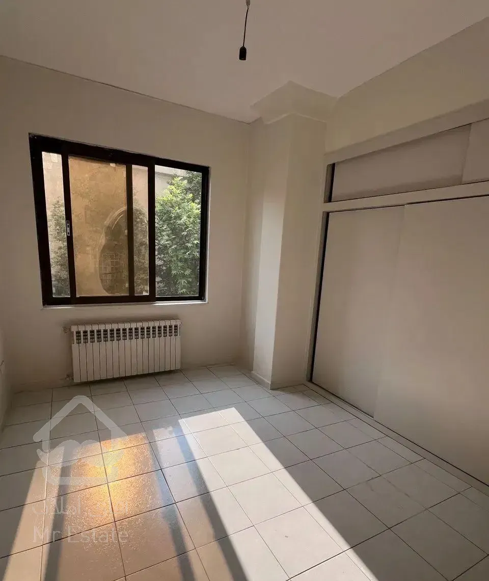 آپارتمان ۱۳۵ متری ۳ خواب /دربند/زیر قیمت/فروش فوری