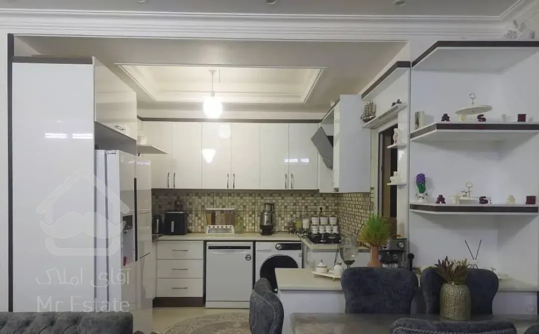 نو ساز نور گیر عالی محله بسیار دنج ط۱