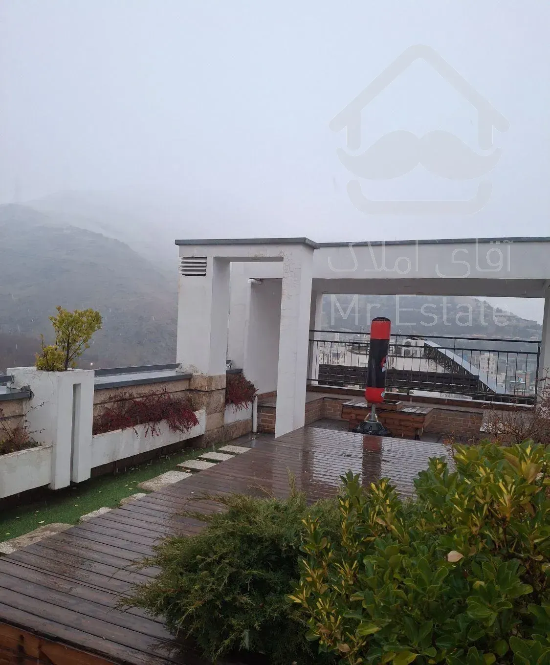 تجریش ۱۴۵ متر زندگی بر فراز ابرها