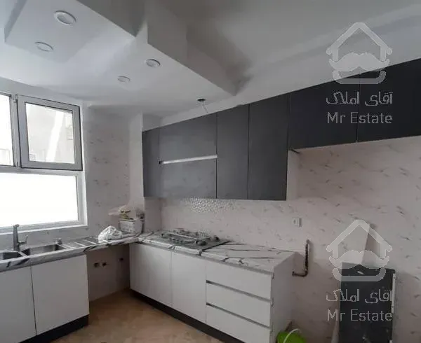 پونک بر بلوار کمالی شرقی 124 متر 2 پارکینگ سندی